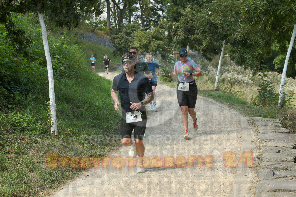 250824_1441_EX1_7148 | Sportfotografie im Rhein-Sieg Kreis, Köln, Bonn, NRW, Rheinland Pfalz, Hessen, etc. Unser Tätigkeitsfeld umfasst den Laufsport vom Volkslauf über den Marathon, Duathlon, Triathon bis zum Ultralauf wie Kölnpfad Ultra oder Schindertrail.