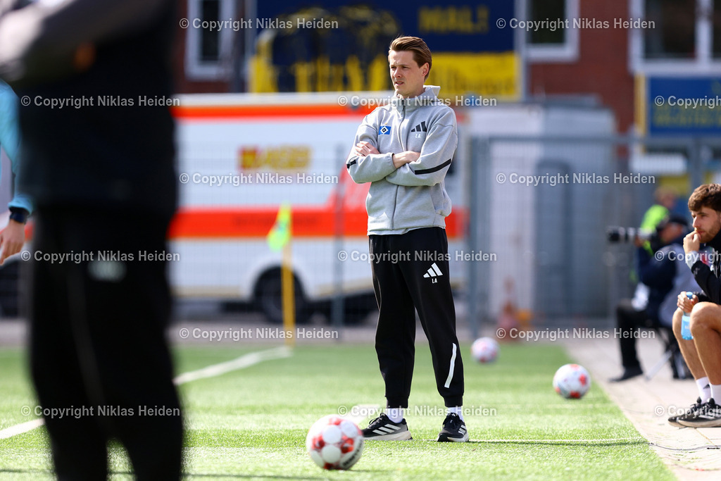 NH_HamburgerSVU21_FSVSchoeningen_RegionalligaNord_29032026 | Lukas Anderer (Trainer, Hamburger SV U21)Fußball I Herren I Regionalliga Nord I Saison 2025-2026 I 28. Spieltag I Hamburger SV U21 - FSV Schöningen I 29.03.2026 I Stadion Hoheluft