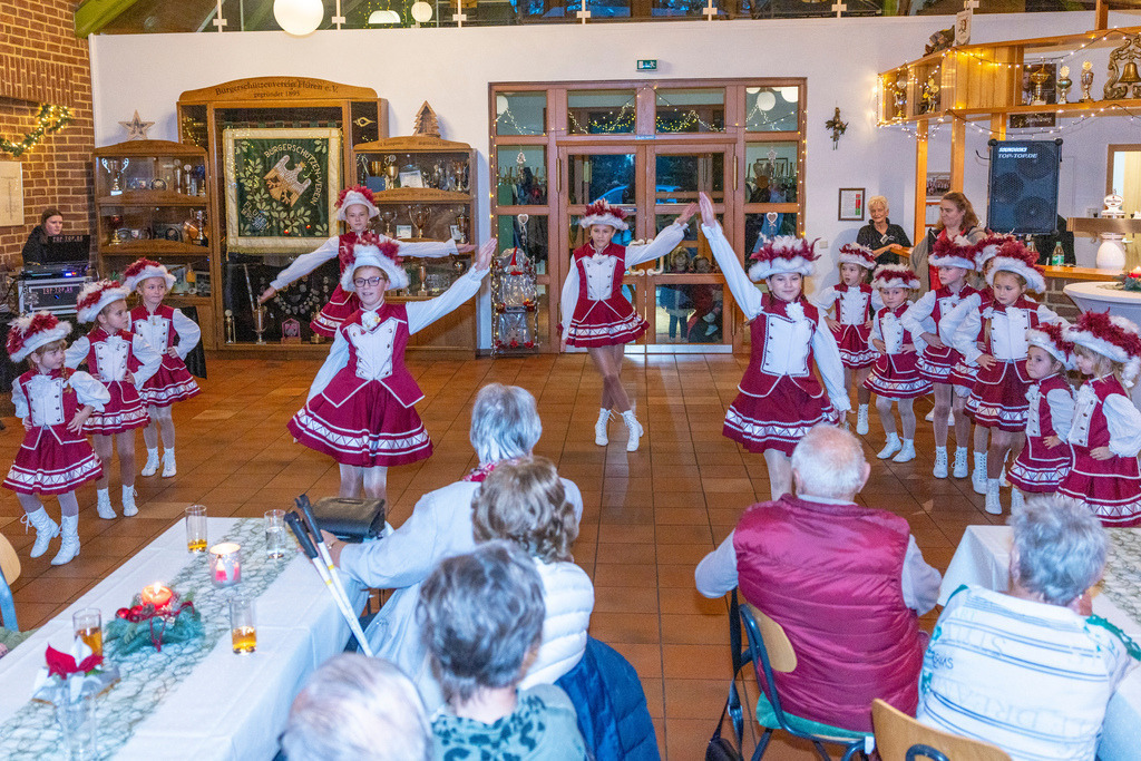 top-top.de 241127-049 | Foto, Video, Fotografie, Videografie, Fotobox, DJ, Discjockey, Musik, Musikbox, Veranstaltung, Photobooth, Amazon, Ebay, Buchtipp, Bestseller, Autor, Verlag, Buch, Wesel, Hamminkeln, NRW, Dinslaken, Rees, Drohne, Hochzeit, Party, Fotobox, Wesel, Fotograf