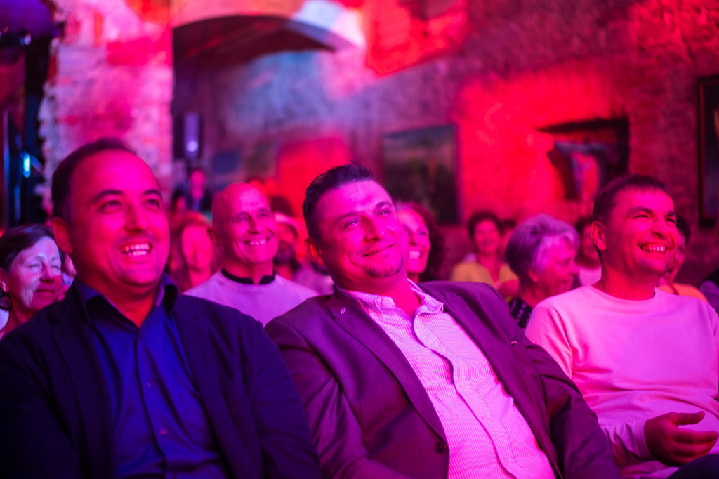 Tango meets Cuba | Tango meets Cuba mit den Klazz Brothers & Cuba Percussion im Forte Belvedere Leisnig zum Festival Hallo Leisnig 2022. - Realisiert mit Pictrs.com