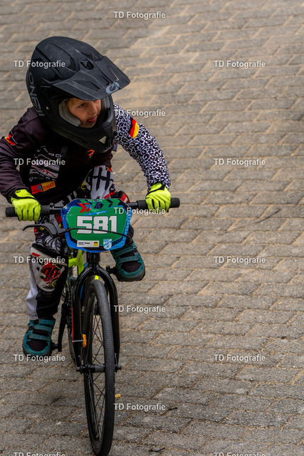 BayBMX2026-05762 | Fotogalerie von Thomas Dettweiler mit Eventbildern und lizenzfreien Fotos. Perfekt als Wandbild, für Büro, Website oder private Nutzung. - Realisiert mit Pictrs.com