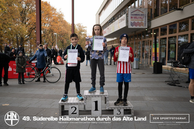 Süderelbe Halbmarathon 2025 I 09.11.2025 I Fotograf_DerSportfotograf.I 00245 | Der Sportfotograf. - Realisiert mit Pictrs.com