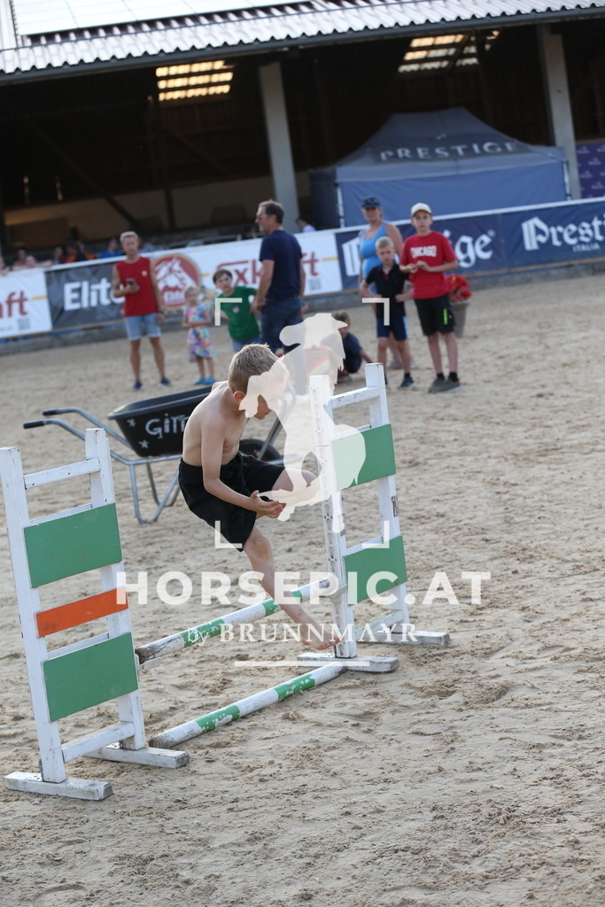 DL2Q5693 | Willkommen bei Brunnmayr - Design & Fotografie – Ihrem Spezialisten für Reitturniere und Pferdeveranstaltungen in Oberösterreich, Salzburg und Bayern! Seit über 17 Jahren sind wir leidenschaftlich dabei.