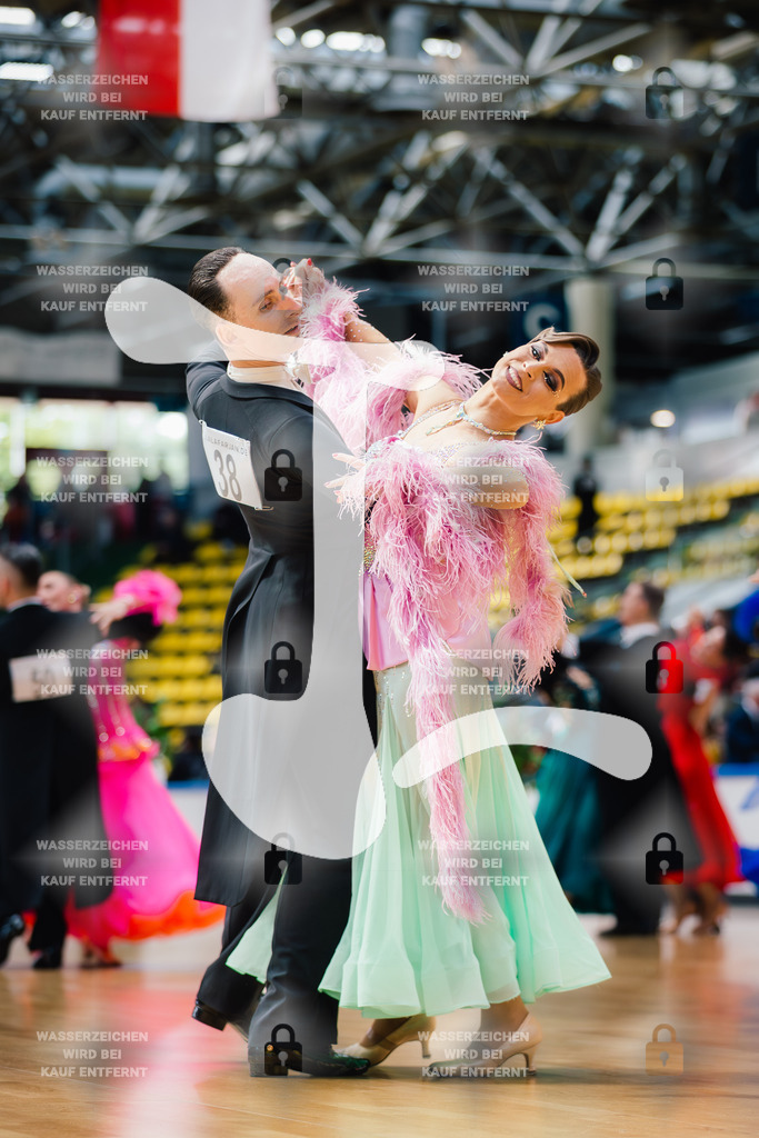 Hessen Tanzt WDSF Open Senior I Standard 4th (38) Christian Platz _ Anja Platz (TSC Nordlicht Rostock)-2025-05-17-7238 | Webshop for digital downloads and prints of dance sport, event & show photographer Julian Link - Realisiert mit Pictrs.com
