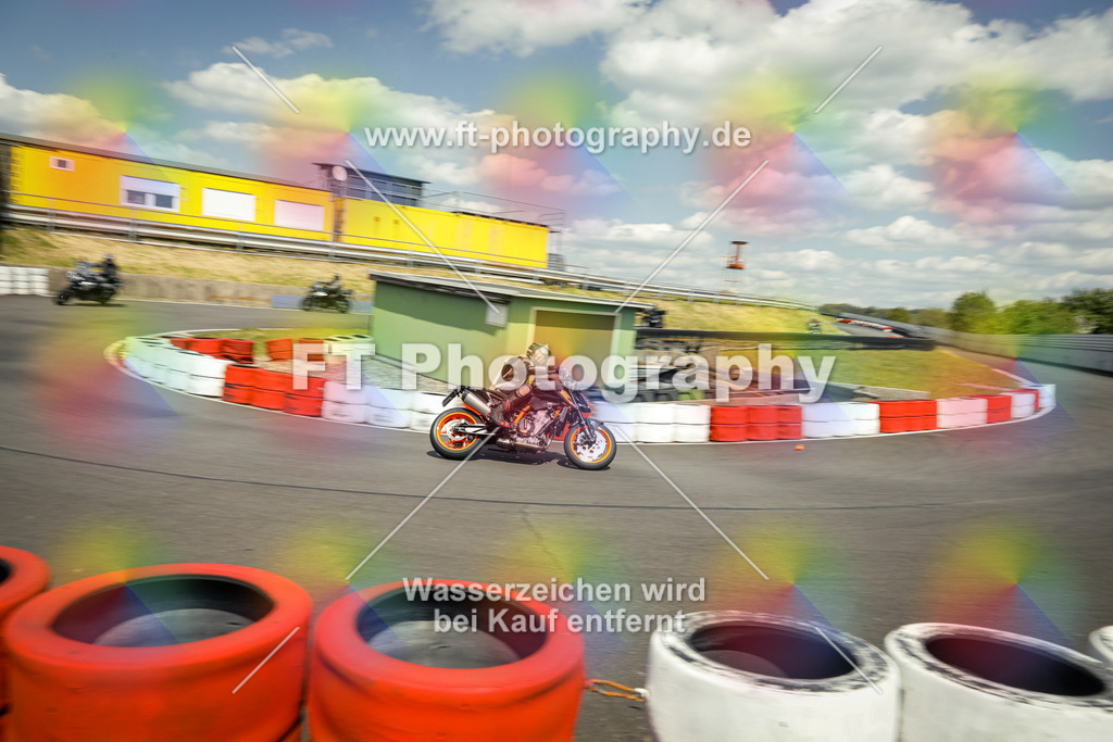 OBK_Mai_Justin_Uwe-11029 | Hier findet Ihr Bilder von Touristenfahrten auf der Nürburgring Nordschleife oder von anderen Veranstaltungen die ich besucht habe. Viel Spass beim Durch Schauen 
