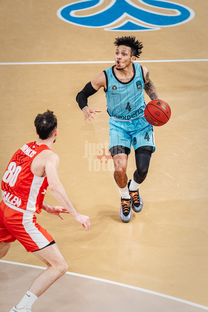 Basketball | Männer | Saison 2024/2025 | BKT EuroCup | Veolia Towers Hamburg vs. Hapoel Bank Yahav Jerusalem | 17.12.2024 | Jaizec Lottie (#4, Veolia Towers Hamburg)