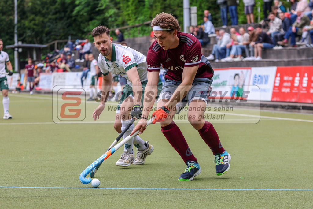 MJ_2023-05-20-HTCU-MSC-16 | Nikas Berendts (Münchner SC #15) &amp; Timm Herzbruch (Uhlenhorst Mülheim #14), Uhlenhorst Mülheim - Münchner SC am 1.10.2022 im Waldstadion, Mülheim a. d. Ruhr