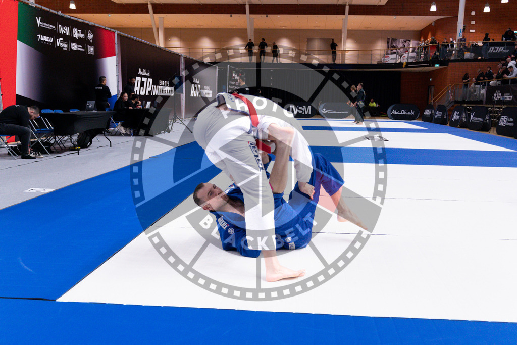 20241013PBB1018 | Athletes compete during the AJP Tour Europe Continental Jiu-Jitsu Amateurs & Masters Championship on October 13, 2024 in Almere near Amsterdam, Netherlands. © Chiara Dazi / photoblackbelt