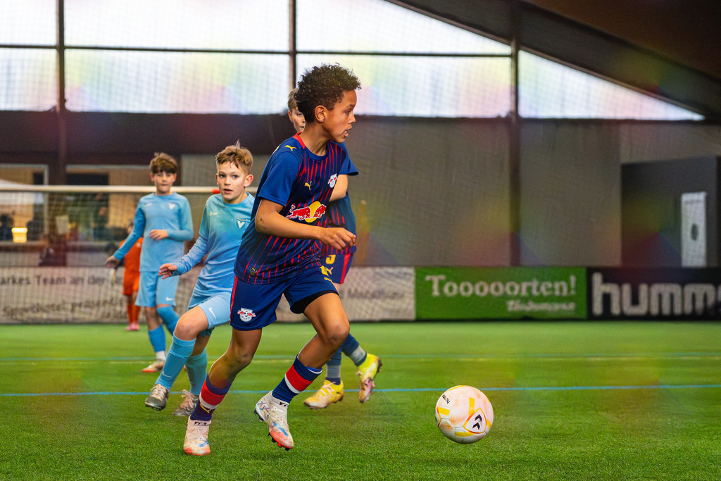 blr.pics-253 | Professionelle Fußball- und Sportfotografie. Spielbilder online ansehen und kaufen – Einzelbilder oder komplette Galerien in hoher Qualität. - Realisiert mit Pictrs.com