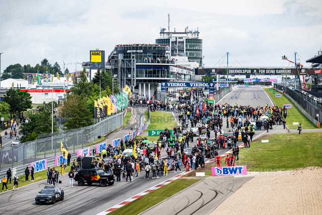 DTM524_081813221610299MC | DTM, 9. + 10. Rennen Nürburgring 2024 - Foto: Gruppe C Photography - Realisiert mit Pictrs.com