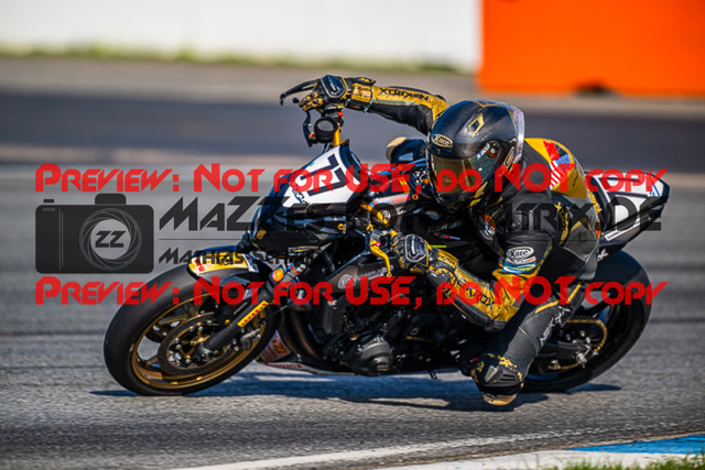 MaZZes_FotoMatrix_220923_1840 | TWIN CUP