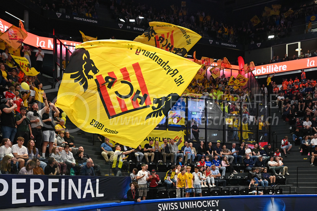 Zug United - HC Rychenberg - 25. April 2026 | Torjubel bei den HCR-Fans am L-UPL Superfinal-Spiel zwischen Zug United und HC Rychenberg am 25. April 2026 in der BCF Arena, Fribourg, Schweiz.Bild: Sportfotografie Markus Aeschimann | www.markus-aeschimann.ch - Realisiert mit Pictrs.com