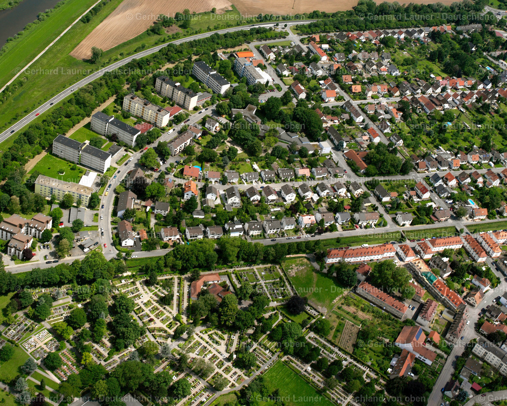 2626341 | KEHL 09.06.2006 Ortsansicht am Rande von landwirtschaftlichen Feldern und Nutzflächen  in Kehl im Bundesland Baden-Württemberg, Deutschland // Village view on the edge of agricultural fields and land  in Kehl in the state Baden-Wuerttemberg, Germany Foto: Gerhard Launer
