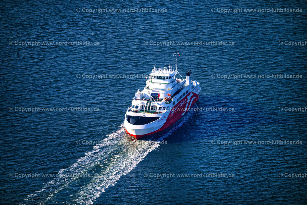 Sylt_Syltfähre_FRS_ELS_2611280824 | LIST 28.08.2024 Fahrt eines Fähr- Schiffes " Limassol " in List auf der Insel Sylt im Bundesland Schleswig-Holstein, Deutschland. // Ride a ferry ship " Limassol " in List at the island Sylt in the state Schleswig-Holstein, Germany. Foto: Martin Elsen