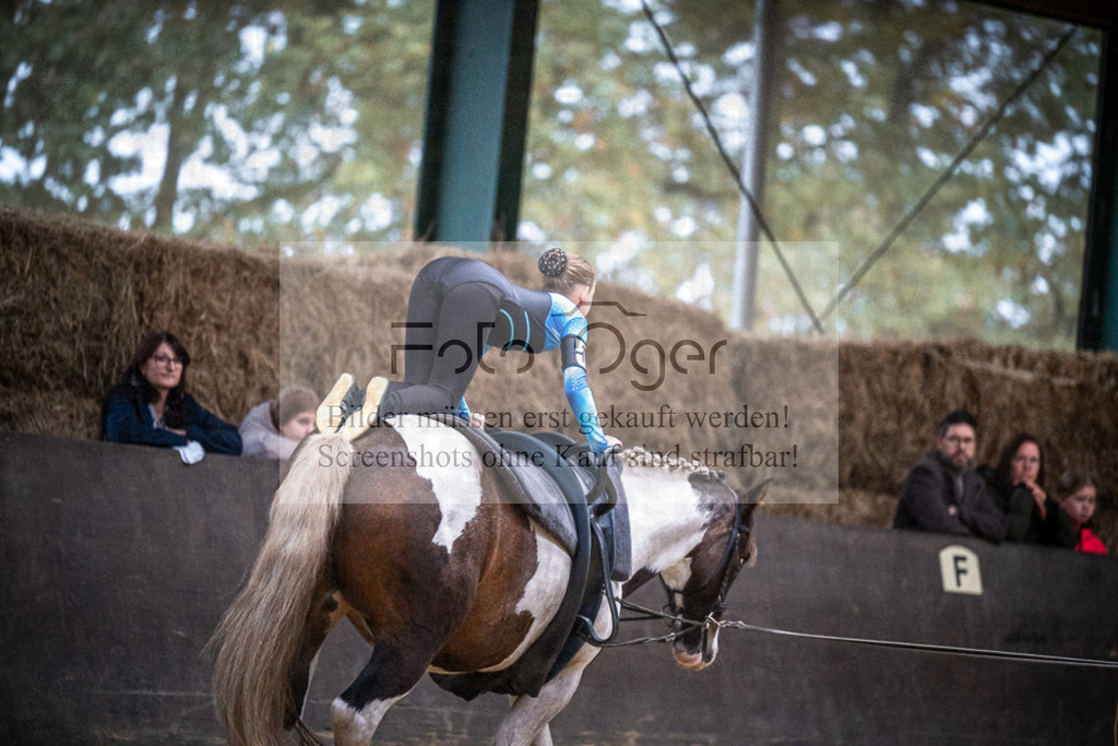 DOS_0080 | Entdecke hochwertige Reitturnierfotos von Foto Oger. Professionell, emotional und authentisch – jetzt Lieblingsmomente im Shop bestellen.Deutschlandweite Turnierfotografie. - Realisiert mit Pictrs.com