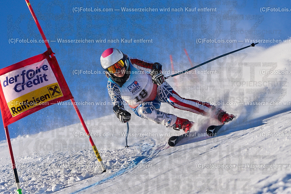 ALP3537_MASTERS-Cup_GS-C Damen_Staudinger Sabine | (C)FotoLois.com, Alois Spandl. FIS Masters-Cup Wildschönau, Giant Slalom auf der Piste Schatzberg GS, Siegerehrung auf dem Dorfplatz Niederau, Sa 13. Januar 2024.
