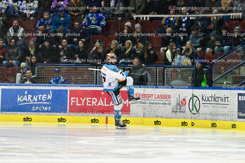 EC IDM Wärmepumpen VSV vs. STEINBACH BLACK WINGS LINZ  | Jubel #27 St-Amant Shawn BLACK WINGS LINZ, EC IDM Wärmepumpen VSV vs. STEINBACH BLACK WINGS LINZ , EC IDM Wärmepumpen VSV vs. STEINBACH BLACK WINGS LINZ  am 28.01.2025 in Villach (Stadthalle Villach), Austria, (Photo by Bernd Stefan)
