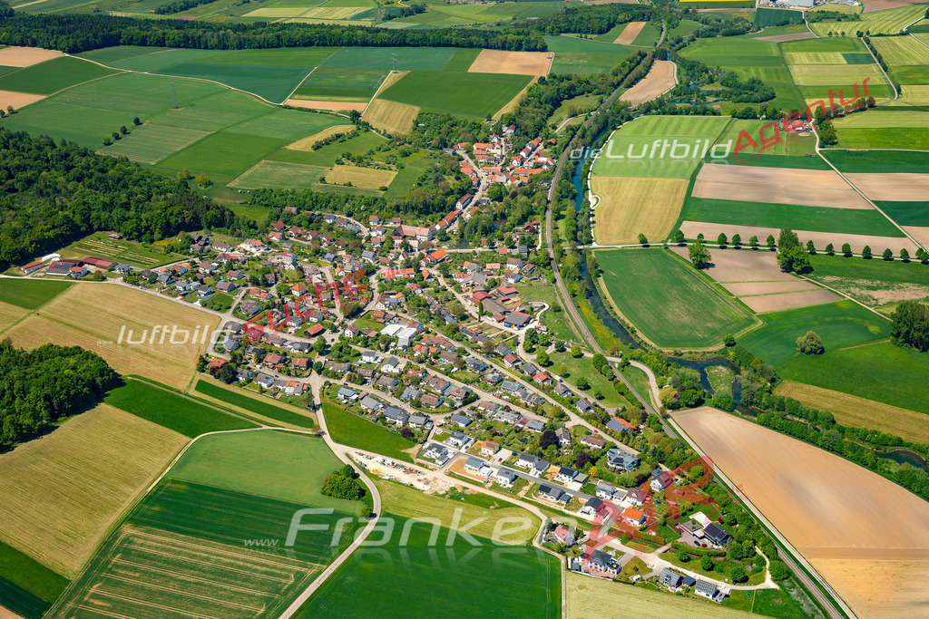 bergenweiler-sontheim-an-der-brenz-aktuelle-luftaufnahme-801-jahr-2025 | Bergenweiler Sontheim an der Brenz Bild- Das Luftbild wurde 2025 vom UL-Flugzeug heraus erstellt ( keine Drohne ) - Hochauflösende Luftaufnahme -Nicht vergleichbar mit Google Maps oder Satelittenbilder- Die Geschenkidee !Mit Lizenz und Bildrechte bestellbar