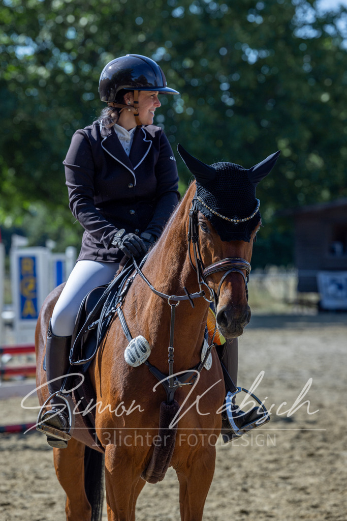 20260704-_3LI7243 | Tierfotografie Pferde, Hunde, Katzen, Haustiere.
Turnierfotografie Reitturniere, Reiten, Springreiten, Dressur in Hanau, dem Main-Kinzig-Kreis und dem Rhein-Main- Gebiet um Frankfurt