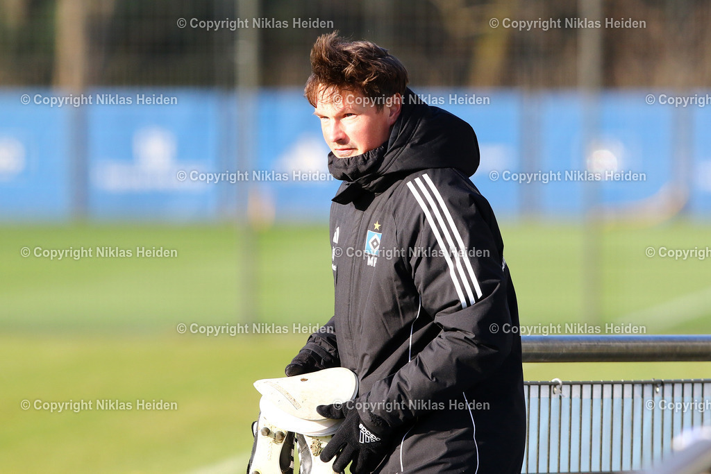 NH_HamburgerSV_Training_31012025 | Merlin Polzin (Trainer, Hamburger SV)Fußball I Herren I Training I Saison 2024-2025 I Hamburger SV I 31.01.2025 I Trainingsplätze Volksparkstadion
