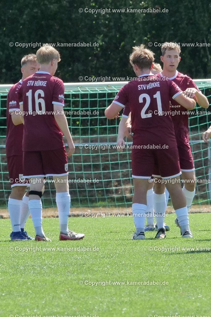 Fußball : Voerder Stadtmeisterschaft am 01.08.2026 auf der Anlage des TV Voerde mit SV 08/29 Friedrichsfeld, SV Spellen und dem TV Voerde. Der STV Hünxe vervollständigt als 4. Mannschaft das Turnier. | Fußball : Voerder Stadtmeisterschaft am 01.08.2026 auf der Anlage des TV Voerde mit SV 08/29 Friedrichsfeld, SV Spellen und dem TV Voerde. Der STV Hünxe vervollständigt als 4. Mannschaft das Turnier. - Realisiert mit Pictrs.com