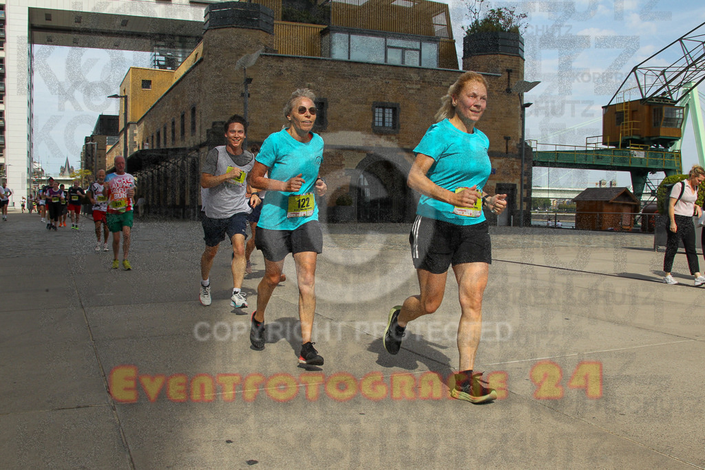 250920_1327_EV4_5638 | Sportfotografie im Rhein-Sieg Kreis, Köln, Bonn, NRW, Rheinland Pfalz, Hessen, etc. Unser Tätigkeitsfeld umfasst den Laufsport vom Volkslauf über den Marathon, Duathlon, Triathon bis zum Ultralauf wie Kölnpfad Ultra oder Schindertrail.