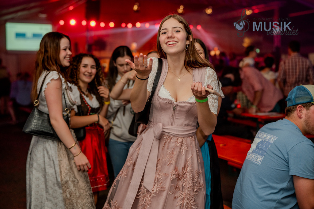 DSC_5194 | "Fussifoto.com – Ihr Ansprechpartner für hochwertige Fotografie! Entdecken Sie kreative Bilder und professionelle Dienstleistungen. Kontaktieren Sie uns für Ihre Projekte!"