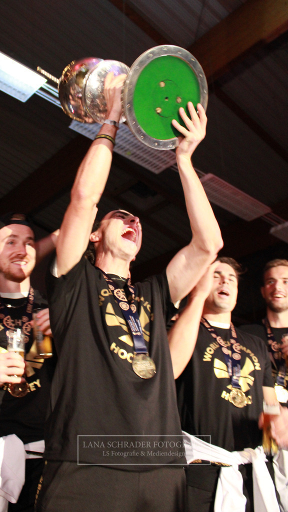 WM EMPFANG 30.01.23-110 | lanaschraderfotografie - Realisiert mit Pictrs.com