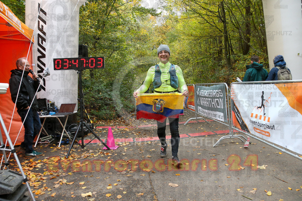251026_1348_EX1_3981 | Sportfotografie im Rhein-Sieg Kreis, Köln, Bonn, NRW, Rheinland Pfalz, Hessen, etc. Unser Tätigkeitsfeld umfasst den Laufsport vom Volkslauf über den Marathon, Duathlon, Triathon bis zum Ultralauf wie Kölnpfad Ultra oder Schindertrail.