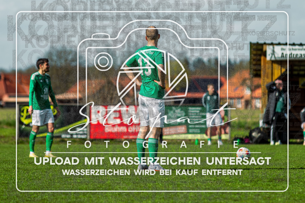 FGFS-SGA-1033 | Daniel Viktor Bujtas (SG Allertal #13) beim Herren Kreisliga HK Spiel zwischen FG Fulde-Stellichte und SG Allertal im Fulder Zentralstadion, Fulde (Simon Paul Stopat) - Realisiert mit Pictrs.com