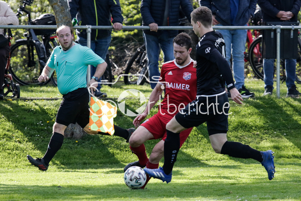 FC Ehekirchen - TSV Hollenbach | Professionelle Sportfotos aus den Bereichen Fußball, Eishockey, Handball und vieles mehr. Ob Sieg oder Niederlage