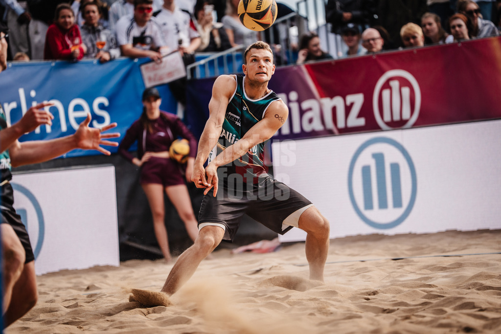 Beachvolleyball | Männer | Allianz German Beach Tour 2025 | Tourstop Düsseldorf | 17.05.2025 | Daniel Kirchner nimmt den Ball an