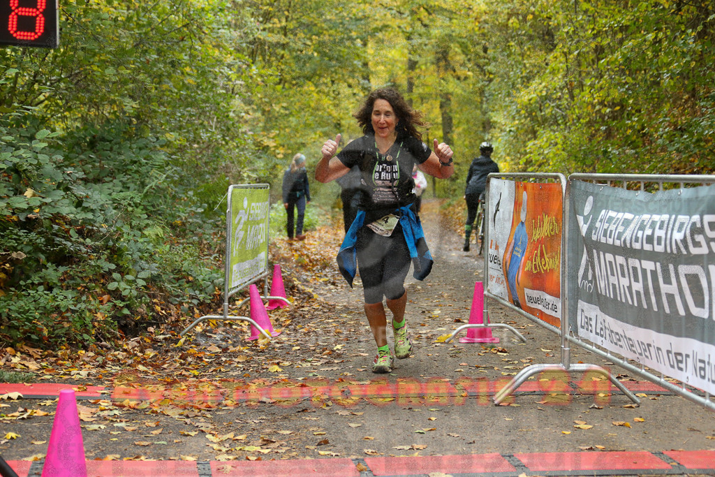 251026_1359_EX1_4070 | Sportfotografie im Rhein-Sieg Kreis, Köln, Bonn, NRW, Rheinland Pfalz, Hessen, etc. Unser Tätigkeitsfeld umfasst den Laufsport vom Volkslauf über den Marathon, Duathlon, Triathon bis zum Ultralauf wie Kölnpfad Ultra oder Schindertrail.