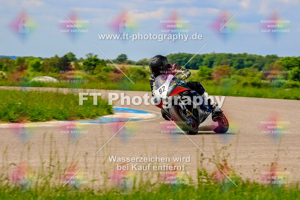 MotoTeam-0991 | Hier findet Ihr Bilder von Touristenfahrten auf der Nürburgring Nordschleife oder von anderen Veranstaltungen die ich besucht habe. Viel Spass beim Durch Schauen 