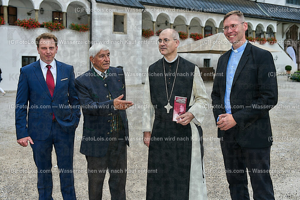 ALP0010_XXXIX_Chopin-Festival_Fallmann-Hildebrand-Abt Maurer | (C)FotoLois.com, Alois Spandl, XXXIX. internationales CHOPIN-Festival in der Kartause Gaming, Eröffnung des Festivals mit Einmarsch der Goldhaubengruppe Lackenhof mit der Musikkapelle Gaming sowie den Ehrengästen und Eröffnungsansprachen in der Barockbibliothek, Fr 4. August 2023.