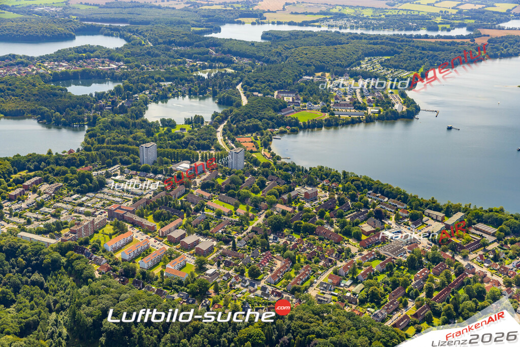 Klassische Luftaufnahme ohne Drohne zeigt:Fegetasche bei Plön - Die Luftbildaufnahme wurde 2025 vom UL-Flugzeug heraus erstellt ( keine Drohnenaufnahme ) - Hochauflösende Luftaufnahme -Nicht vergleichbar mit Google Maps oder Satelittenbilder- Die Geschenkidee !Mit Lizenz und Bildrechte bestellbar