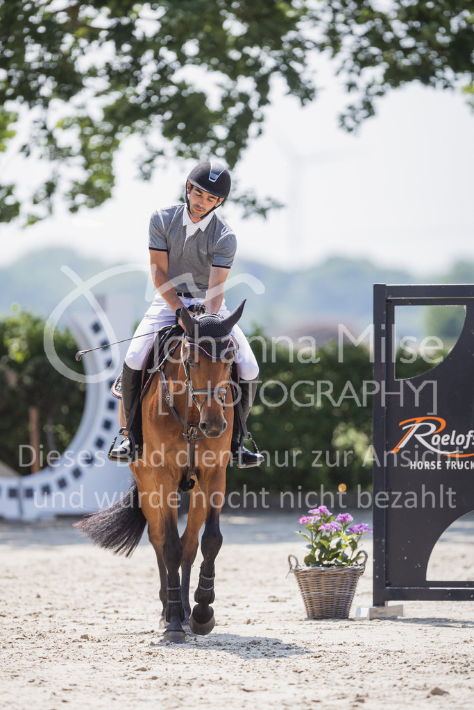 230616_Lemwerder_Springpf-L1-523 | Deine schönsten Turniermomente als professionelle Fotos! Entdecke hochwertige Pferdesport-Fotografie im Online-Shop. Jetzt Fotos finden & bestellen!