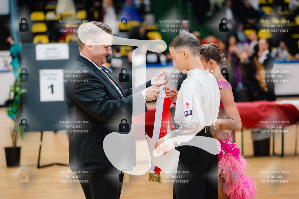 Hessen Tanzt WDSF Open Junior II Latin 3rd (219) Tim Gordon _ Luisa Huber (Schwarz-Weiß-Club Pforzheim)-2025-05-18-5728 | Webshop for digital downloads and prints of dance sport, event & show photographer Julian Link - Realisiert mit Pictrs.com