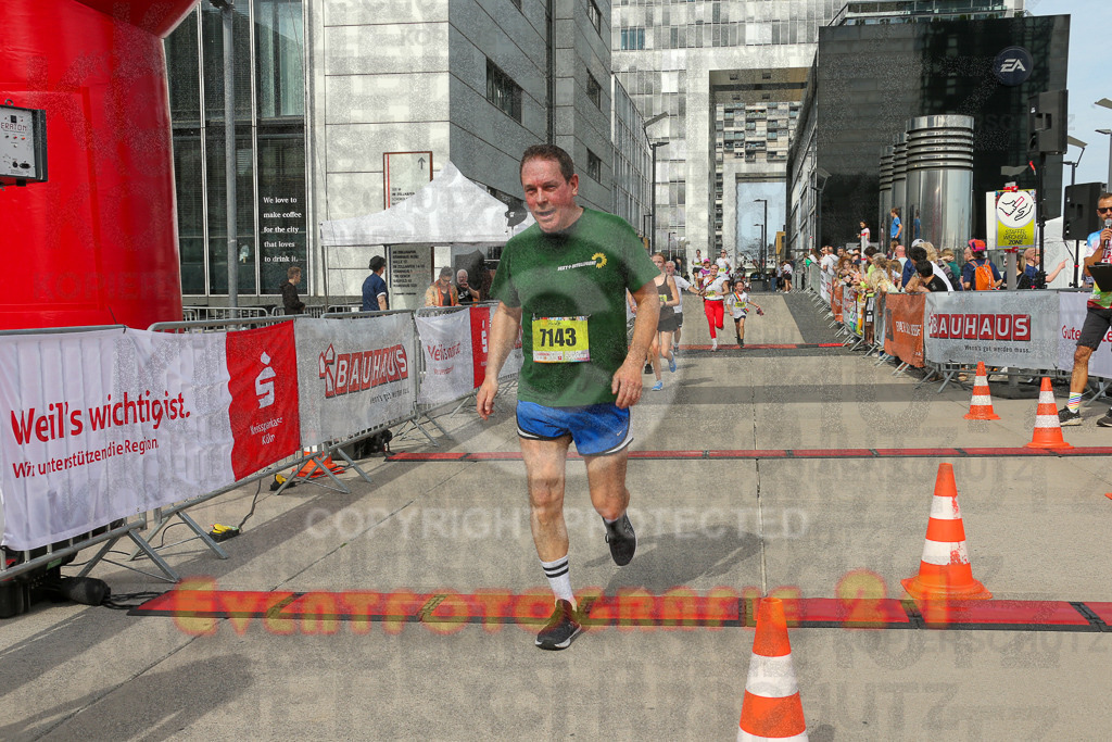 250920_1330_EX1_5106 | Sportfotografie im Rhein-Sieg Kreis, Köln, Bonn, NRW, Rheinland Pfalz, Hessen, etc. Unser Tätigkeitsfeld umfasst den Laufsport vom Volkslauf über den Marathon, Duathlon, Triathon bis zum Ultralauf wie Kölnpfad Ultra oder Schindertrail.