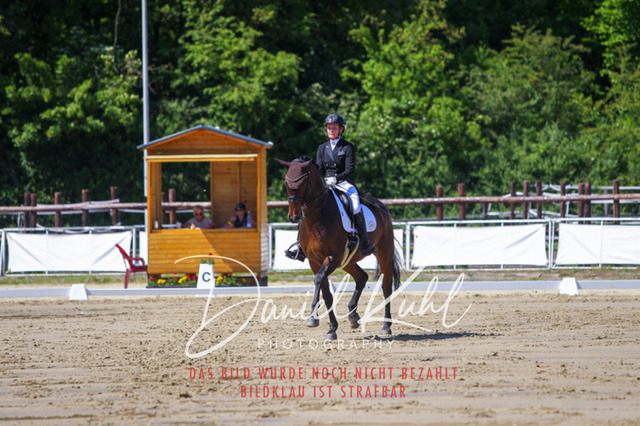 DKP42328 | Turniersportfotografie; Pferdefotografie; Dressurfotografie