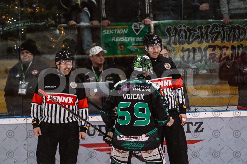 Alligators_vs_Passau_26_12_2025-005 | Höchstadt Alligators Fotogalerie: Eishockey-Action aus Franken. Professionelle Spielfotos, Portraits & Stadionbilder zum Download. Jetzt entdecken! - Realisiert mit Pictrs.com