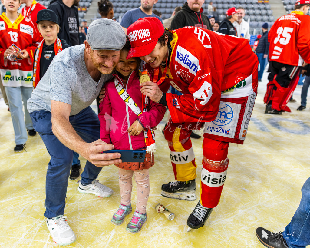 U21 Elit_EHCB vs GCK Lions _5-319 | Sportbilder, Sportfotograf, Hochzeits- und Eventfotografin, Flugshows, Portraits und Tiershooting, Aviation, Downhill, Nationalleague, Swissleague, International