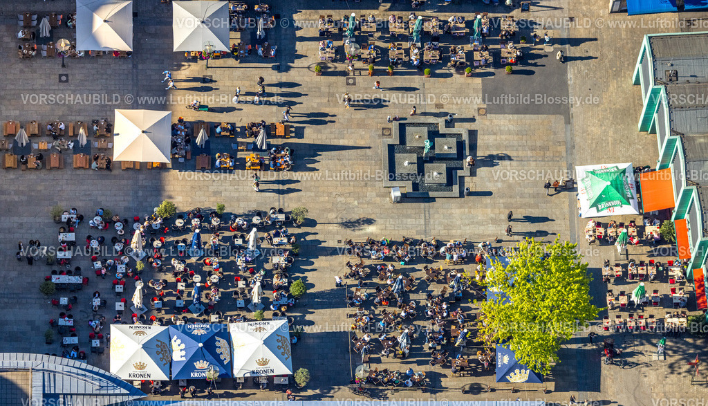 Dortmund250502838 | Luftbild, Alter Markt und Außengastronomie bei Sonnenschein, Tische, Sitzplätze und Sonnenschirme am Bläserbrunnen, City, Dortmund, Ruhrgebiet, Nordrhein-Westfalen, Deutschland