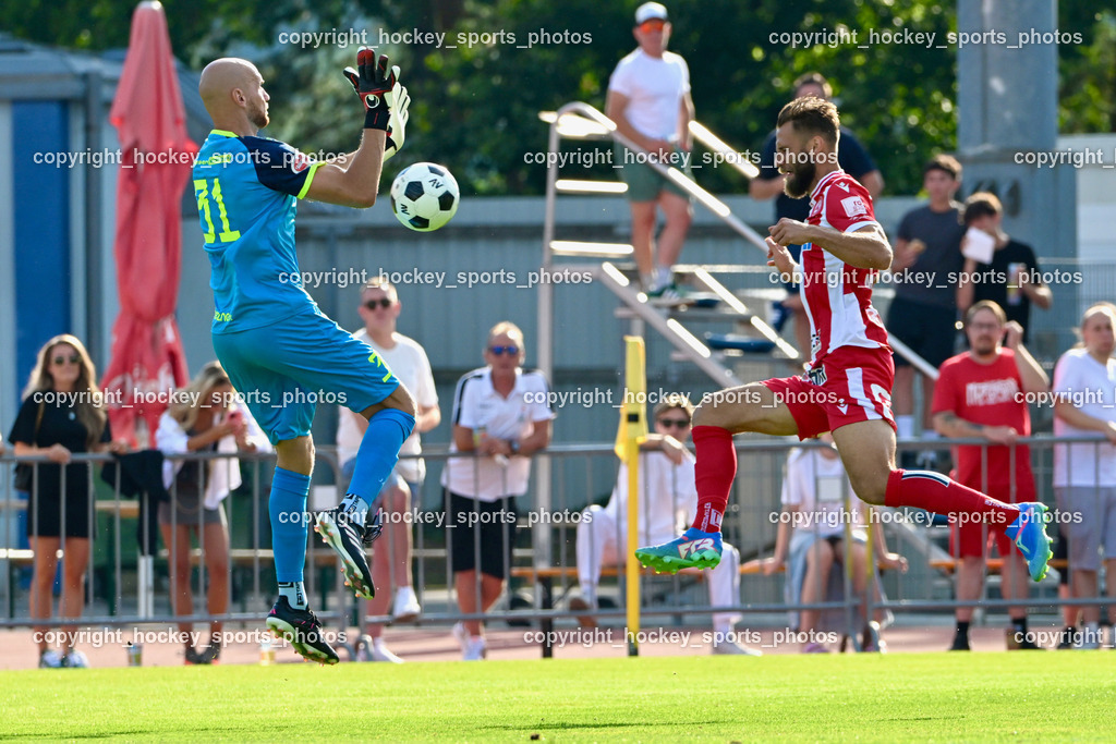 ATUS Velden vs. GAK | #31 Alexander Kofler ATUS Velden, #9 Daniel Maderner GAK, ATUS Velden vs. GAK, ATUS Velden vs. GAK am 26.07.2024 in Villach (Stadion Lind), Austria, (Photo by Bernd Stefan)
