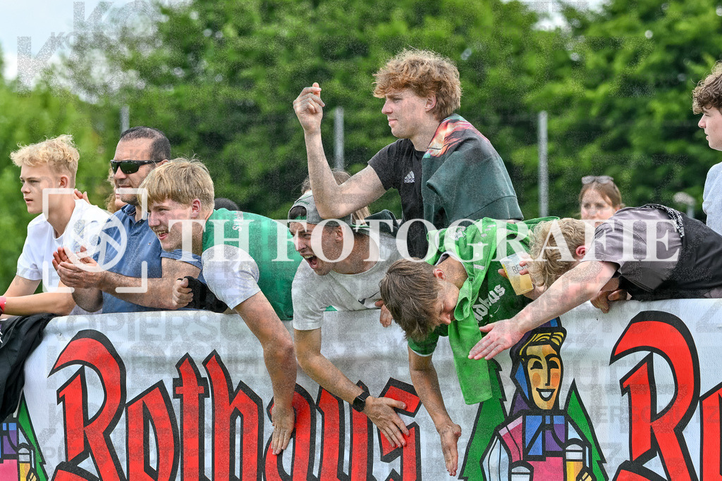 GER, FC Hauingen - SV Waldhaus, Frauen-Fussball, Rothaus Bezirkpokal, Finale, Saison 2024/2025, 29.05.2025 | Emotionen beim ElfmeterschiessenGER, FC Hauingen - SV Waldhaus, Frauen-Fussball, Rothaus Bezirkpokal, Finale, Saison 2024/2025, 29.05.2025Foto: TH Fotografie/Thomas Hess