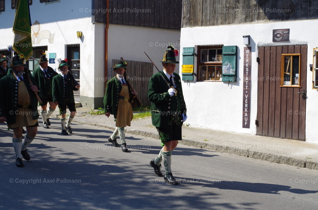 IMGP3747 | fotografiert von Axel PollmannLeonhardi Wallfahrt Benediktbeuern und Murnau, Fronleichnam, Fasching, Landschaft im Loisachtal und Benediktbeuern  - Realisiert mit Pictrs.com