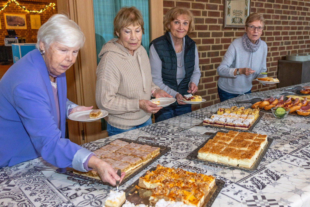 top-top.de 241127-024 | Foto, Video, Fotografie, Videografie, Fotobox, DJ, Discjockey, Musik, Musikbox, Veranstaltung, Photobooth, Amazon, Ebay, Buchtipp, Bestseller, Autor, Verlag, Buch, Wesel, Hamminkeln, NRW, Dinslaken, Rees, Drohne, Hochzeit, Party, Fotobox, Wesel, Fotograf