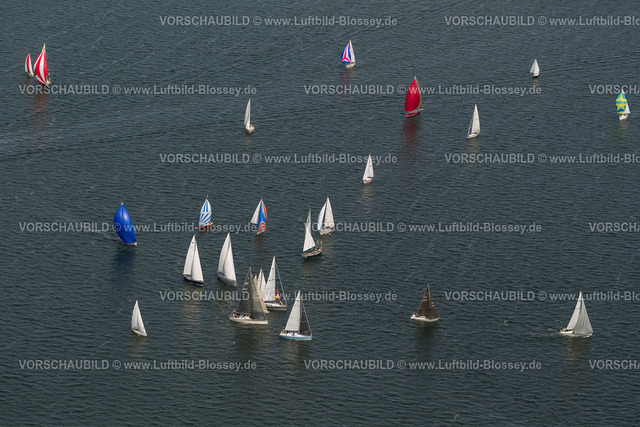 Ruegen12083402SuedOstRuegenRegatta | Luftbild, Segelregatta auf dem Greifswalder Bodden, Segelboote, Wende, Wendeboje,  Putbus, Insel Rügen, Mecklenburg-Vorpommern, Deutschland, Europa