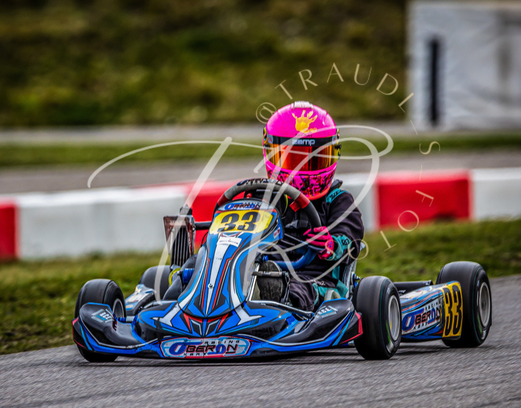 627e3fce26524f5c8c2da2782a399ba4 | traudl_s_fotos