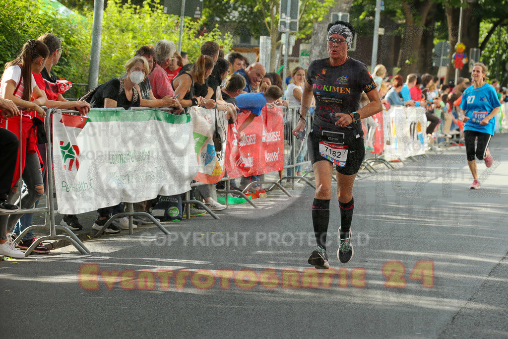 220610_1830_EX1_7096 | Sportfotografie im Rhein-Sieg Kreis, Köln, Bonn, NRW, Rheinland Pfalz, Hessen, etc. Unser Tätigkeitsfeld umfasst den Laufsport vom Volkslauf über den Marathon, Duathlon, Triathon bis zum Ultralauf wie Kölnpfad Ultra oder Schindertrail.